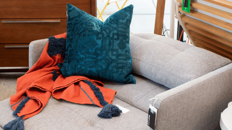 Les avantages d’un canapé convertible dans votre salon